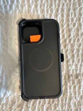 iPhone 13 Pro & 12 Pro Max Case W/ Belt Clip Holster, Anti-Shock, Black